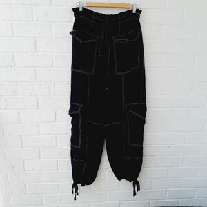 FOREVER 21  Black Crepe Elastic Cinch Waist Linen Cargo Joggers Sz: M